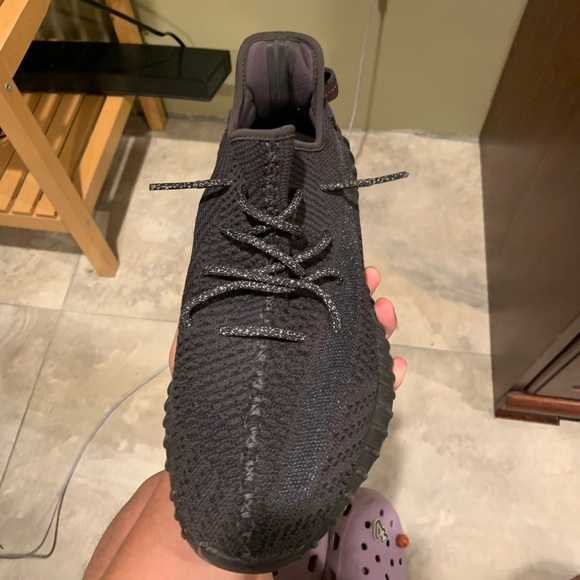 Black static yeezys - Picture 5 of 10